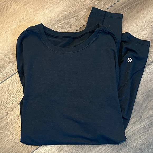 lululemon athletica navy blue Long Sleeve Crewneck - Picture 3 of 3